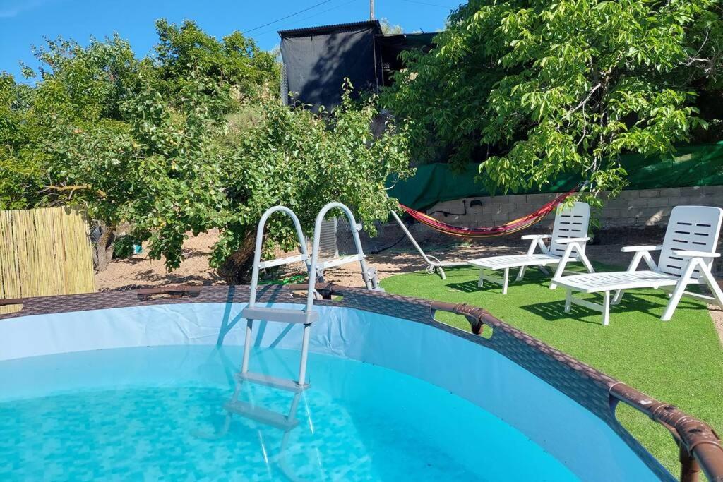 La Huerta Del Castillo Con Su Caz De Agua - Enjoy Life & Relax Castillo de Locubin Luaran gambar
